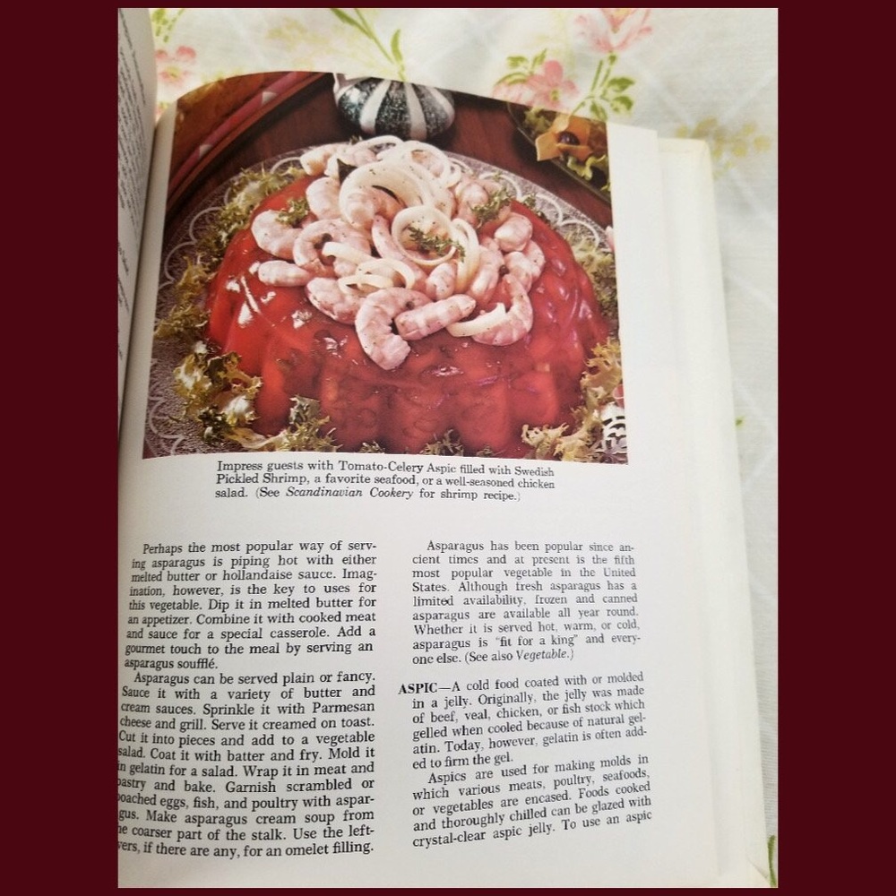 VTG Better Homes & Gardens Encyclopedia of Cooking - Picture 7 of 9